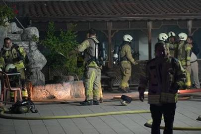 Pendik'te cami deposunda yangın